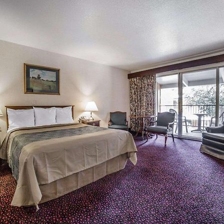 Econo Lodge Near Reno-Sparks Convention Center Dış mekan fotoğraf