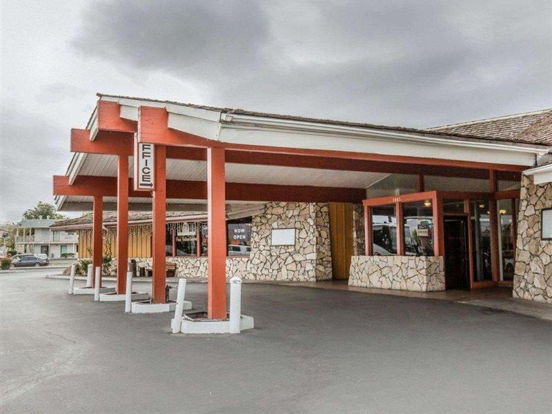 Econo Lodge Near Reno-Sparks Convention Center Dış mekan fotoğraf