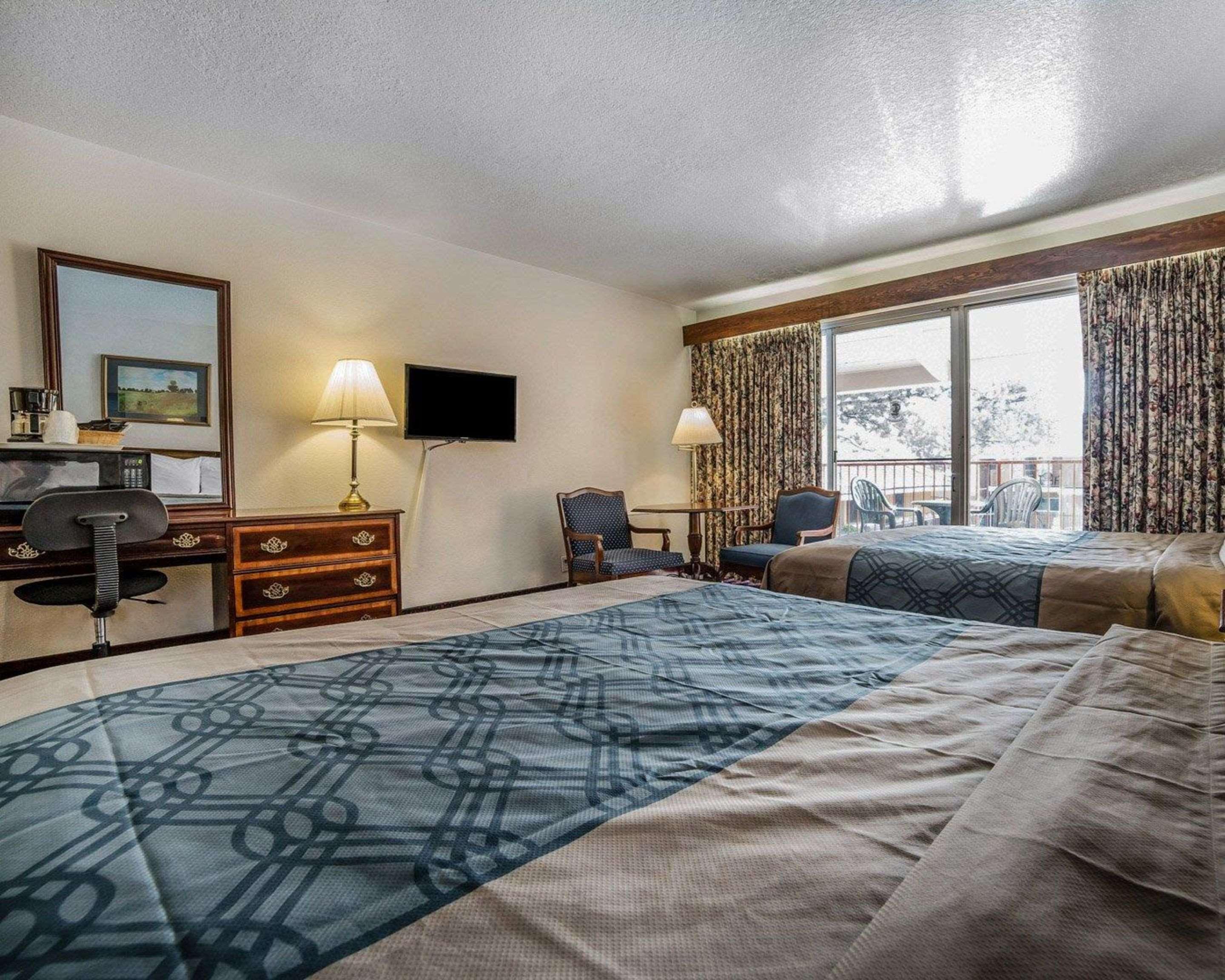 Econo Lodge Near Reno-Sparks Convention Center Dış mekan fotoğraf
