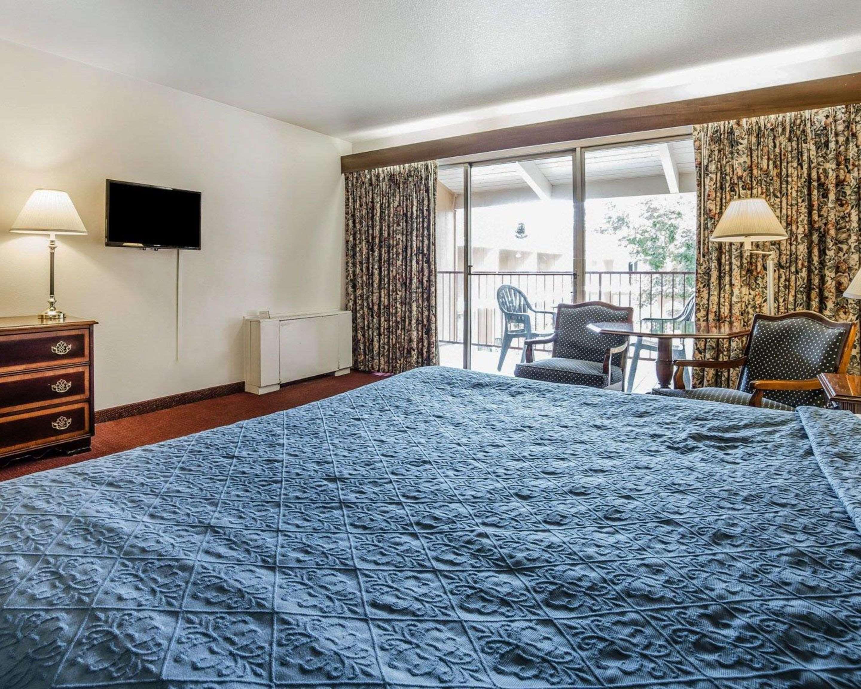 Econo Lodge Near Reno-Sparks Convention Center Dış mekan fotoğraf